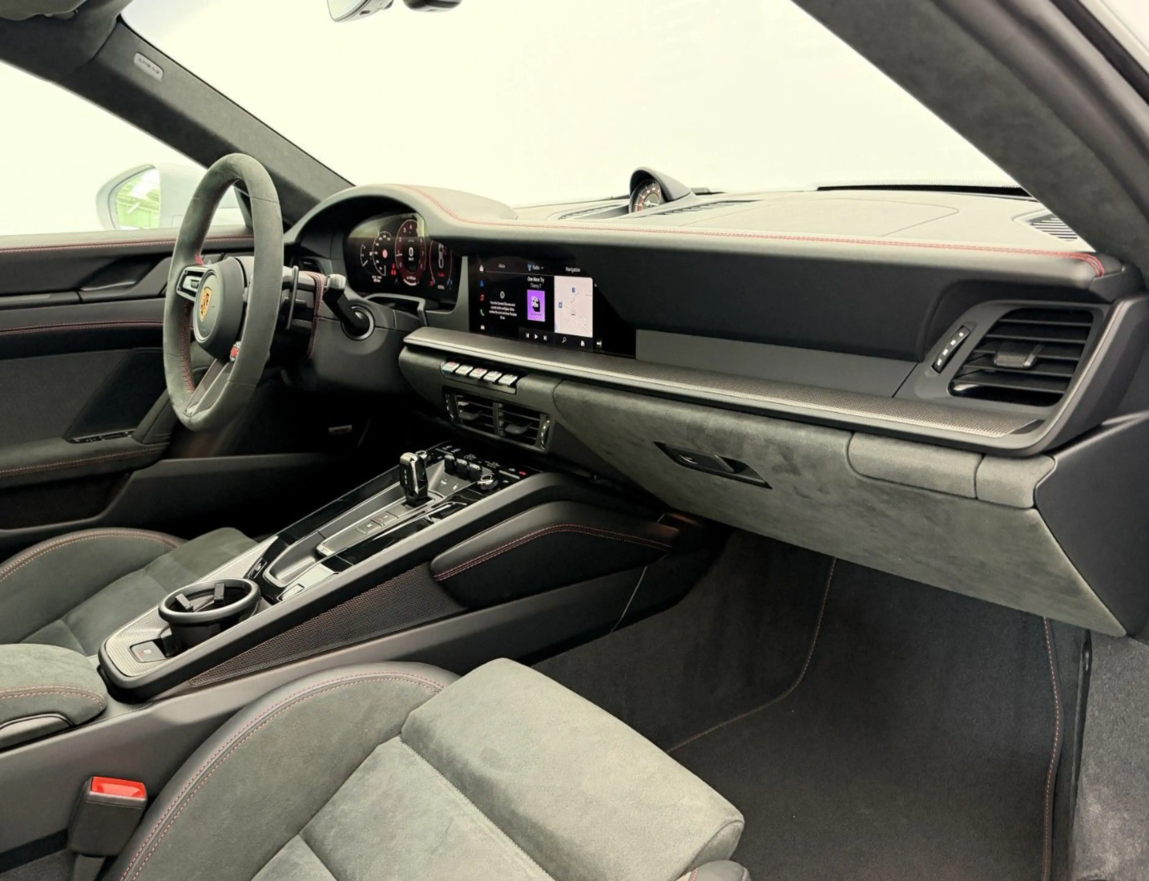 Porsche 992 911 Carrera GTS Coupe °Liftsystem°Bose° — photo 13