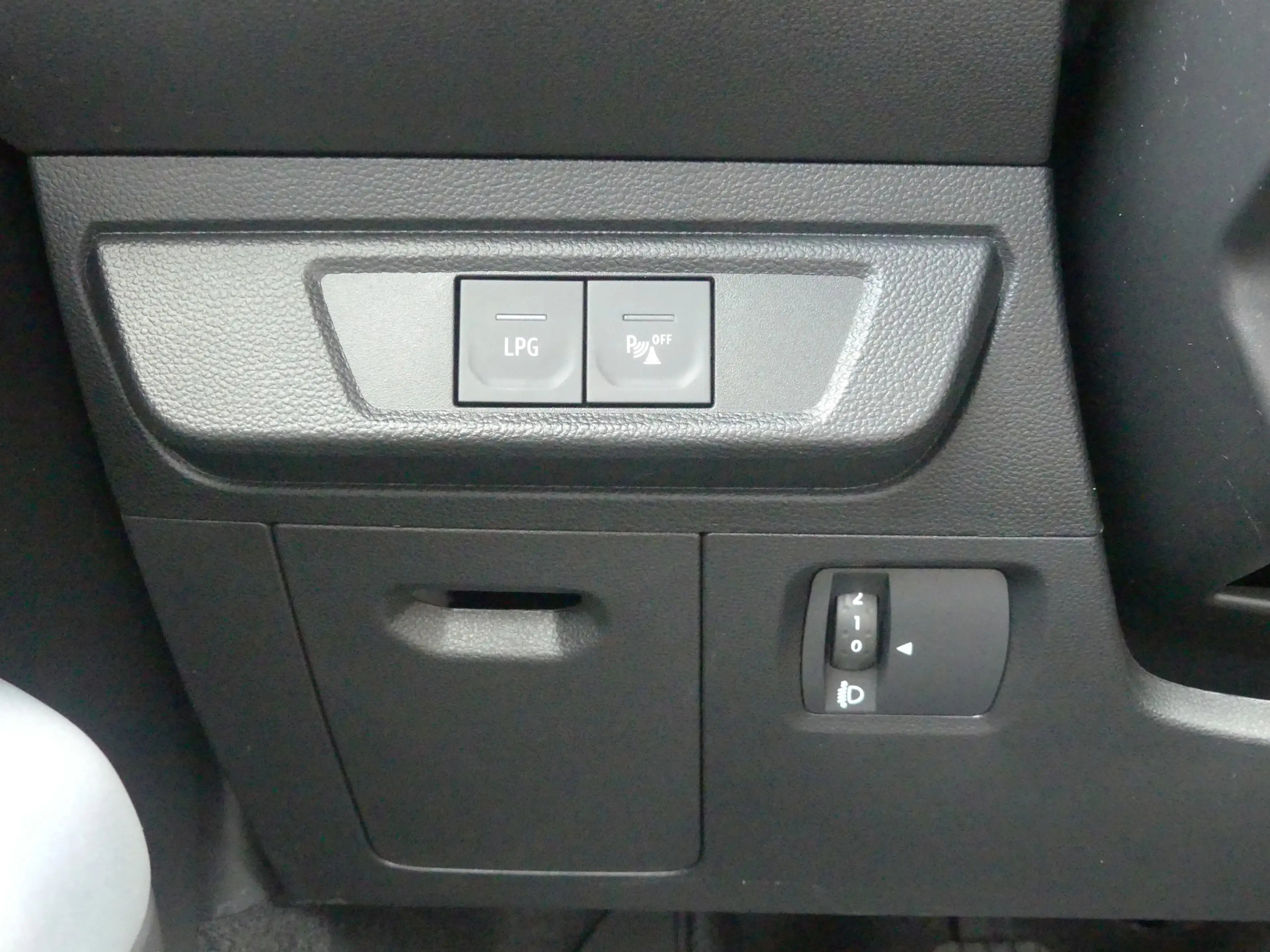 Dacia Jogger Eco-G 100 LED Navi AAC SHZ Kamera — photo 25
