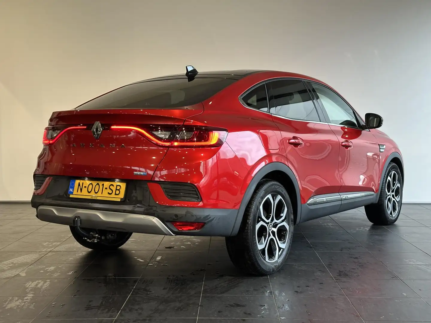 Renault Arkana 1.6 E-Tech Hybrid 145 Intens NAVIGATIE | TREKHAAK Rood - 2
