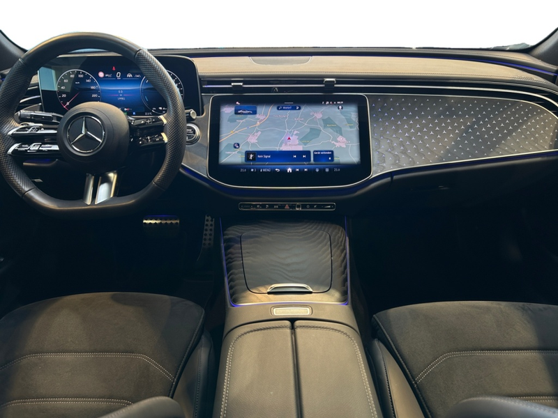 Mercedes-Benz E 300 e 4matic AMG AMG+MBUX+Burm+Night+AHK+Pano — photo 13