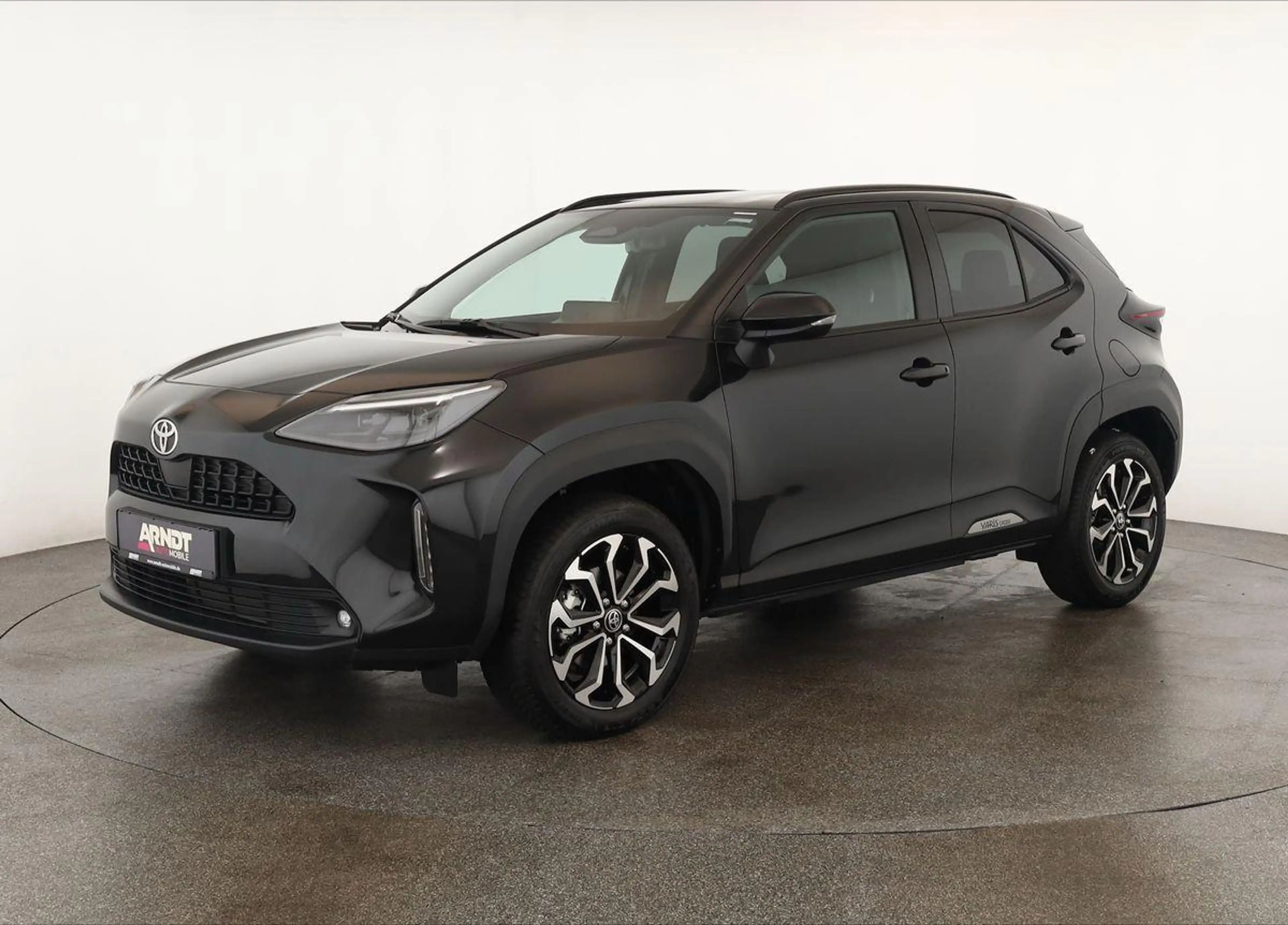 Toyota Yaris Cross Hybrid Teamplayer LED Nav SitzHZ Kam — photo 2