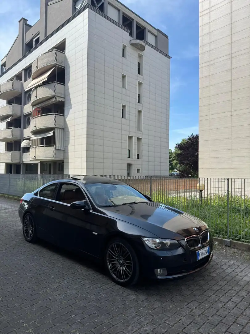 BMW 330 330d Coupe Attiva - 1