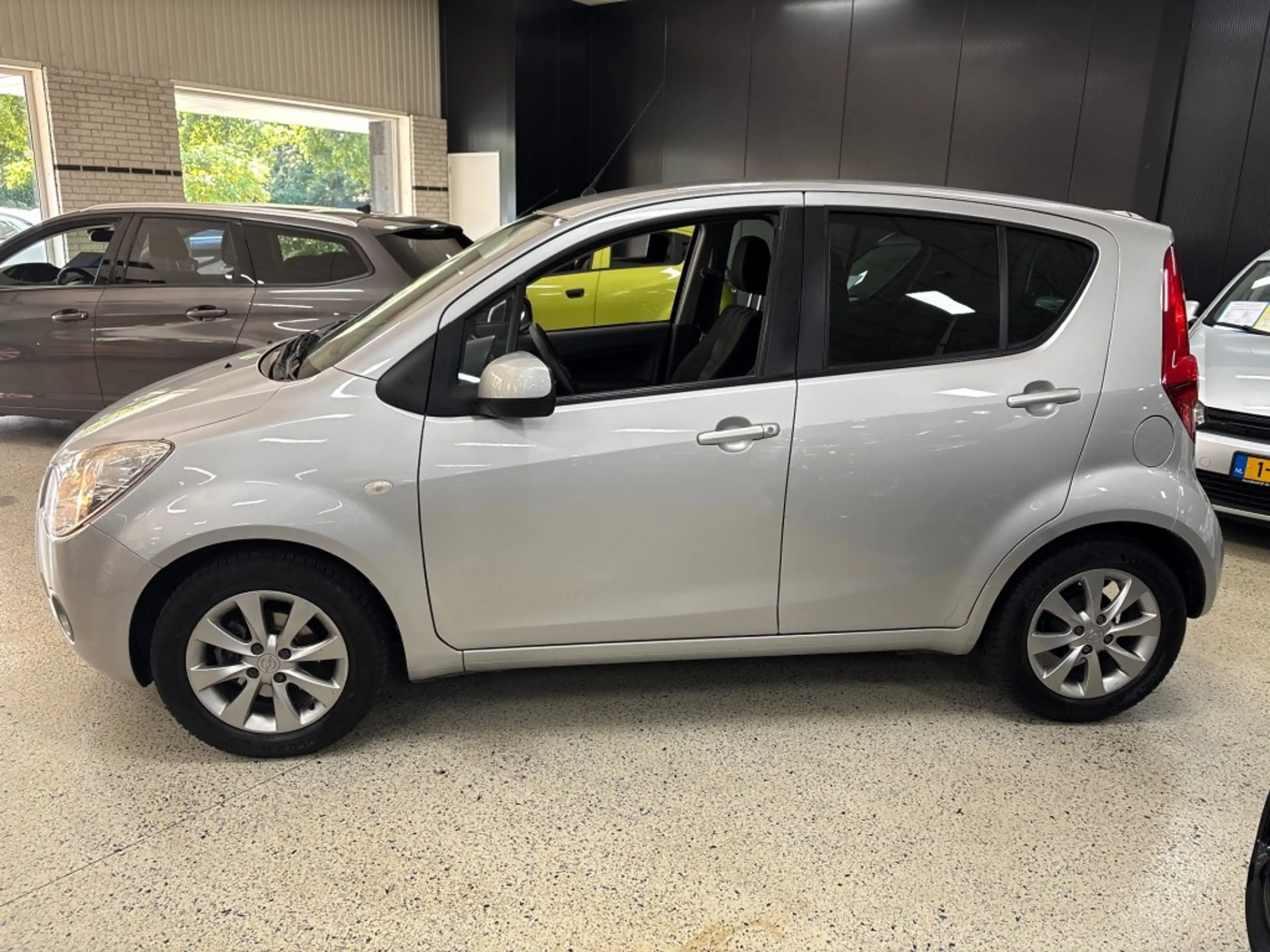 Opel Agila 1.0 EDITION / AIRCO / 5 DEURS / NAP / CV / LM VELG — photo 2