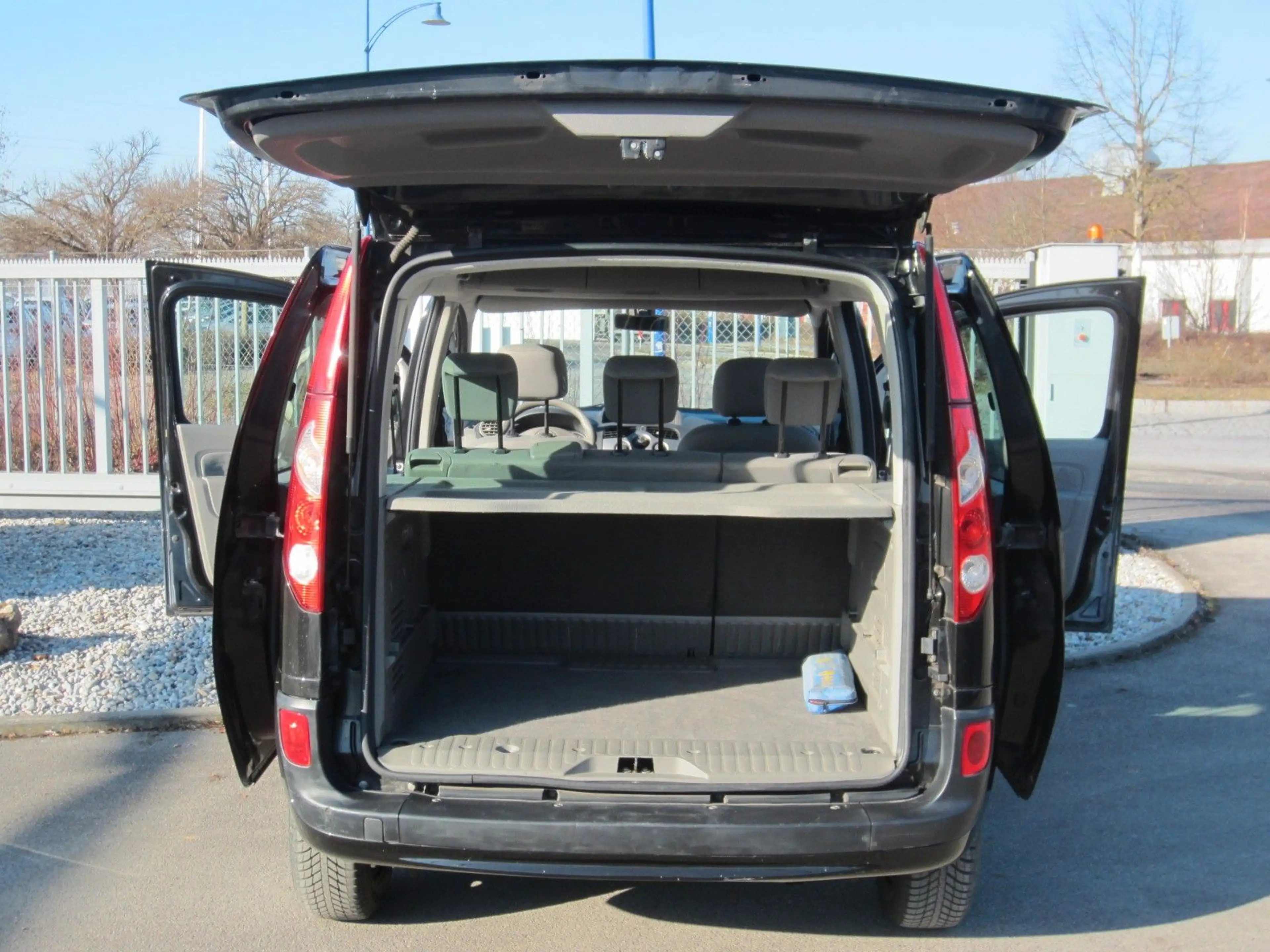 Renault Kangoo 1,6 Privilege — photo 8