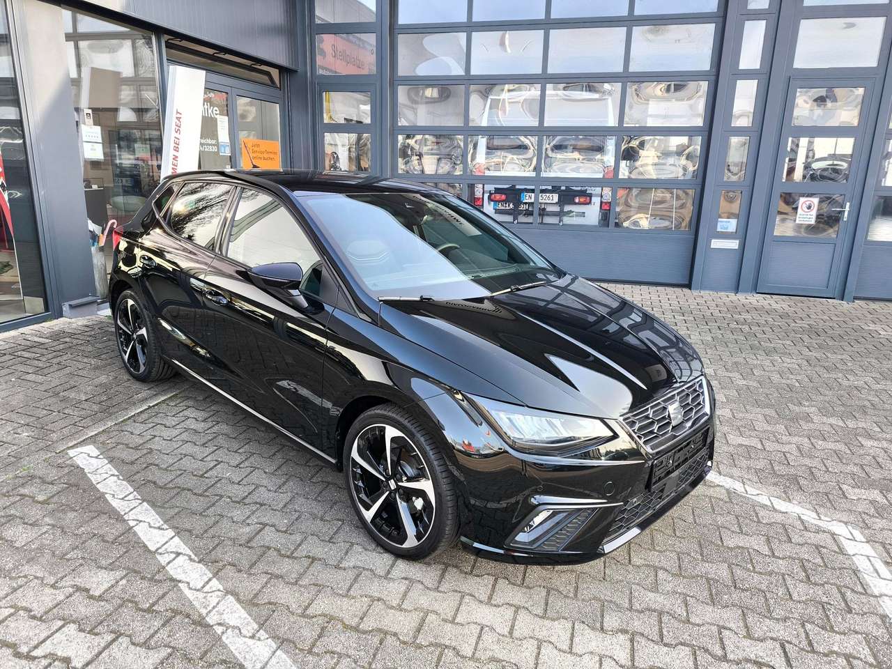 Seat Ibiza 2025 — IBIZA FR DSG 18" LED PDC KAMERA