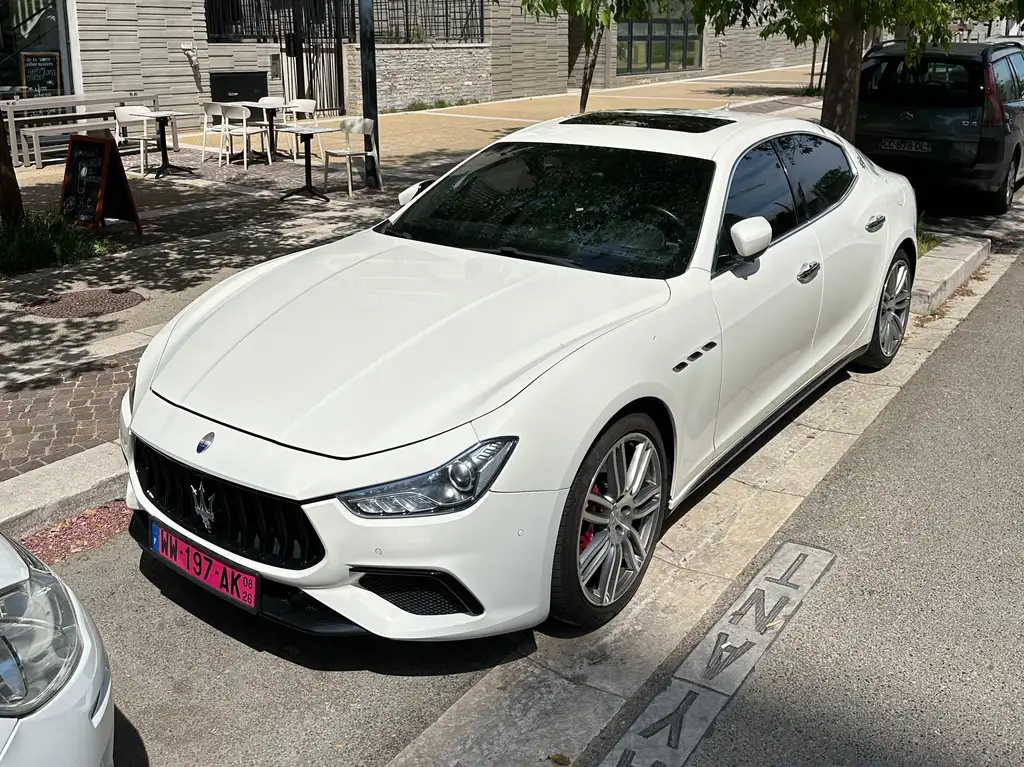 Maserati Ghibli 2019 из Европы — купить под ключ