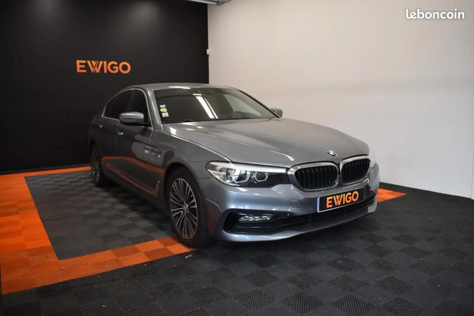 BMW 520 2.0 520D 190ch SPORT CAMERA 360 AFFICHAGE TÊTE HAU Gris - 1