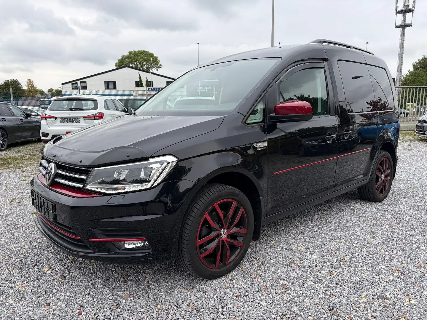 Volkswagen Caddy Highline Limited Edition Schwarz - 1