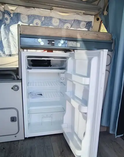 Volkswagen Transporter 1990, foto 21