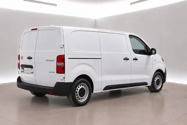 Toyota Proace view 2