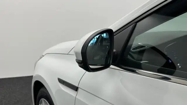 Renault Megane E-Tech view 21
