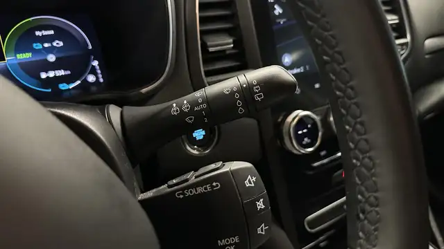 Renault Megane E-Tech view 30
