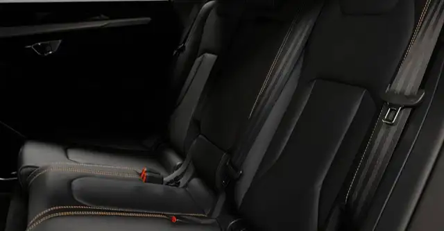 Lamborghini Urus view 11