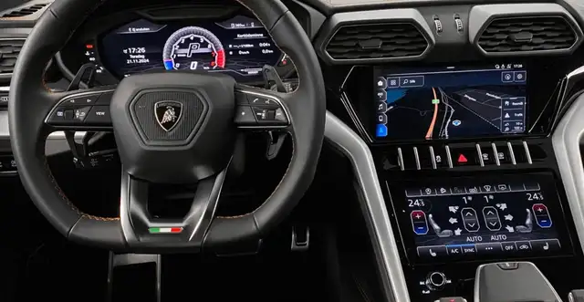 Lamborghini Urus view 13