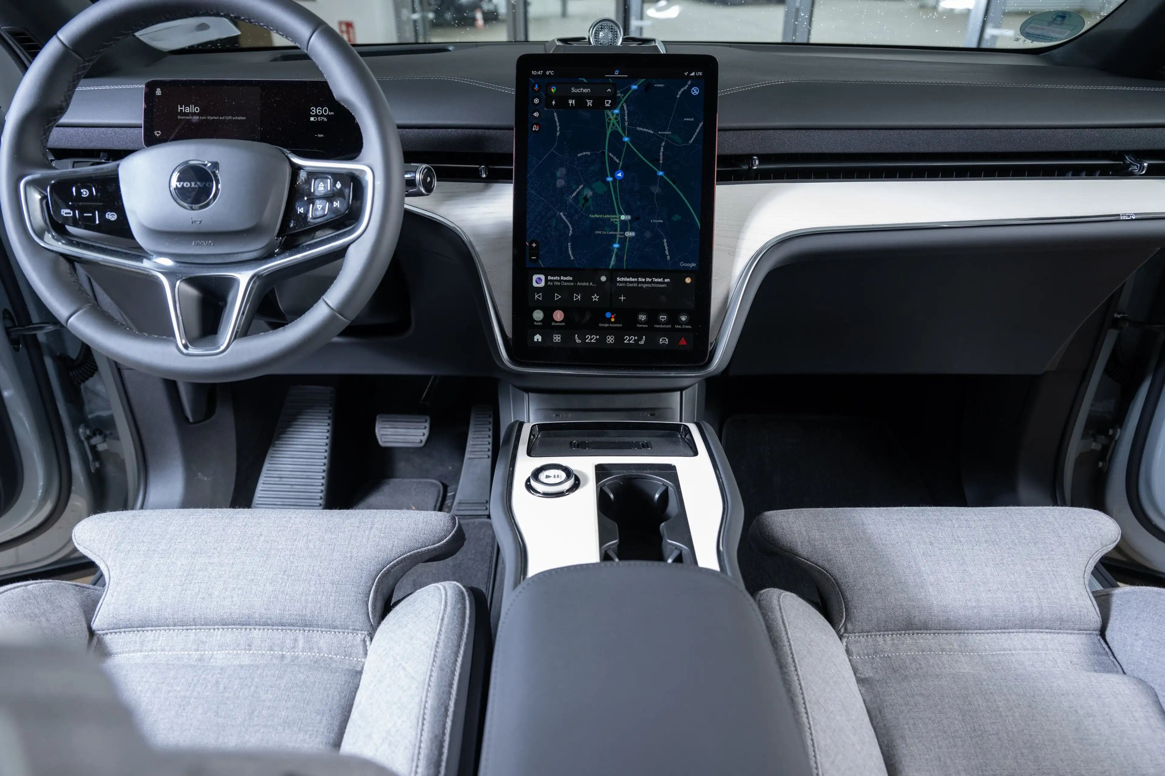 Volvo EX90 Ultra Twin Motor AWD  7-Sitzer CARE AHK el. Pano. — photo 12