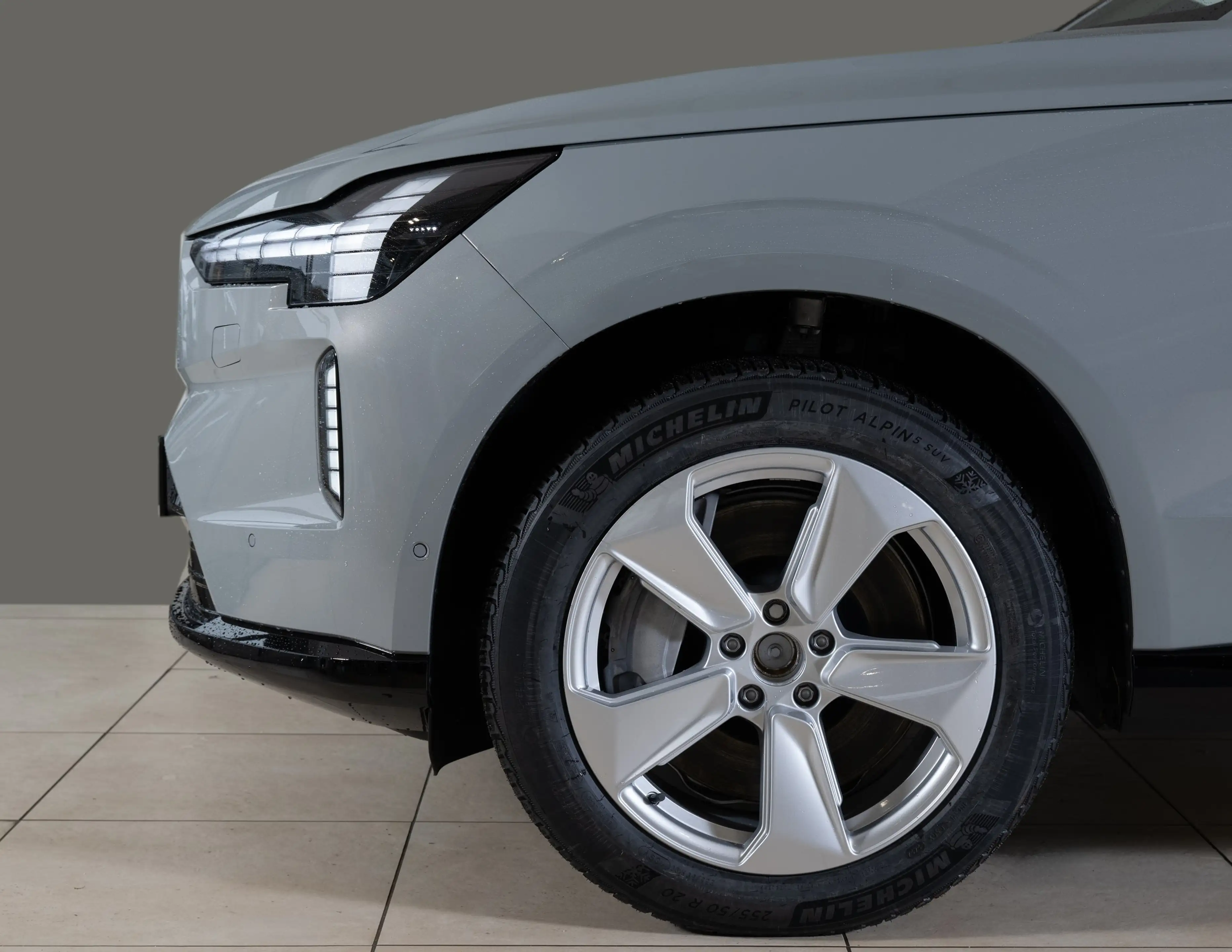 Volvo EX90 Ultra Twin Motor AWD  7-Sitzer CARE AHK el. Pano. — photo 9