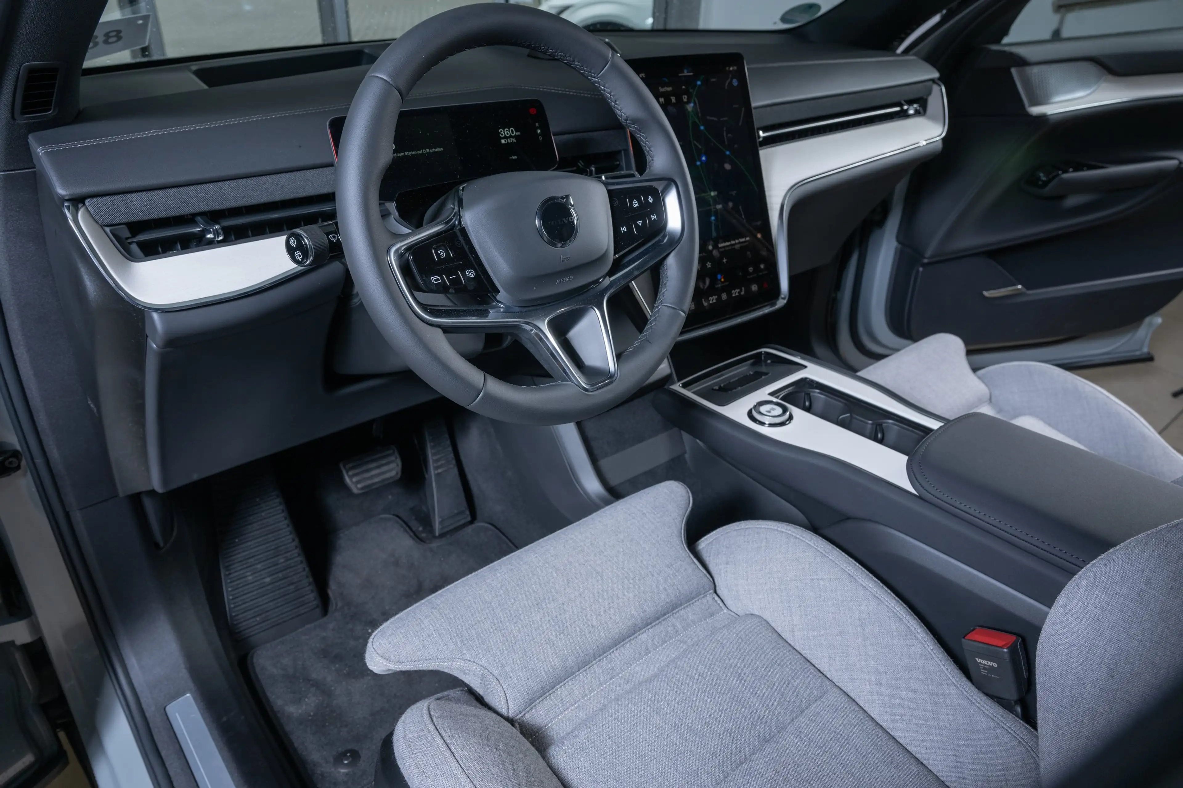 Volvo EX90 Ultra Twin Motor AWD  7-Sitzer CARE AHK el. Pano. — photo 11