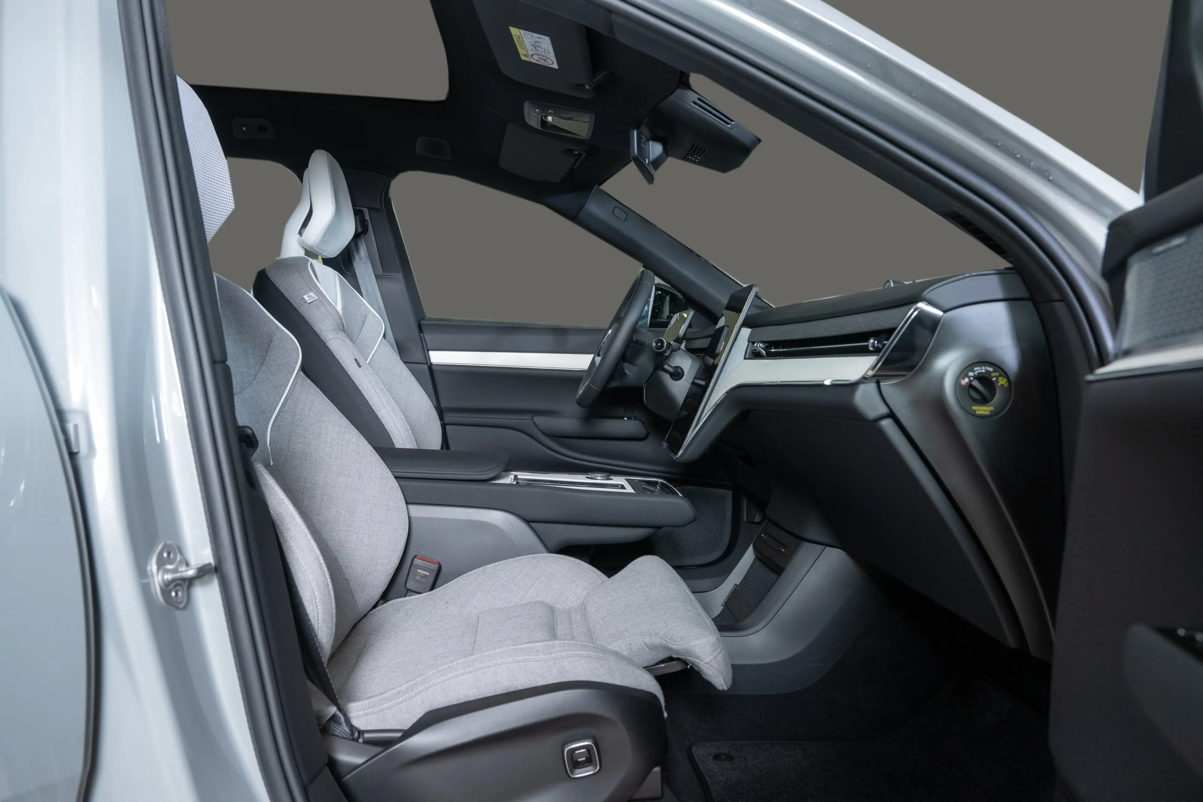 Volvo EX90 Ultra Twin Motor AWD  7-Sitzer CARE AHK el. Pano. — photo 15