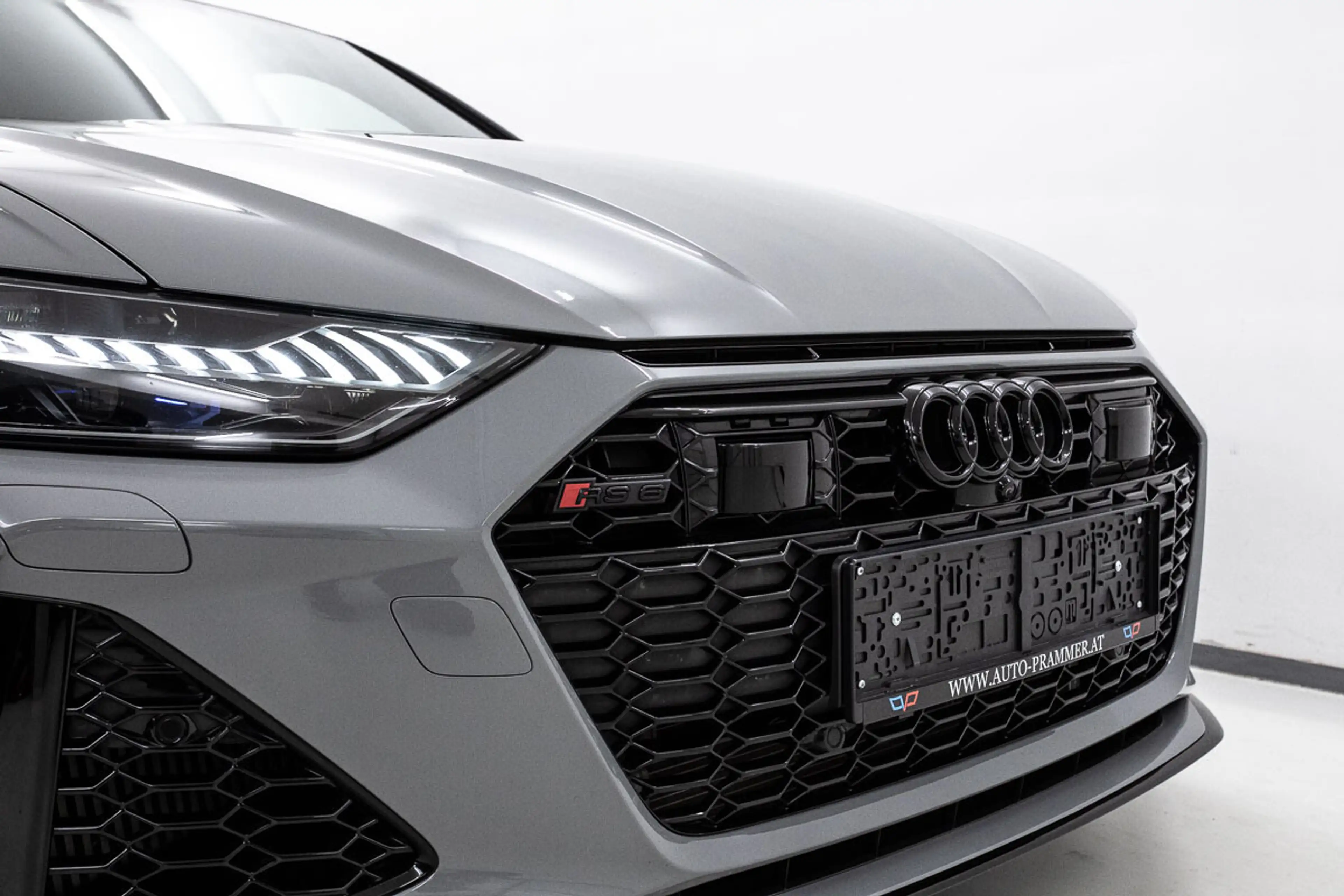 Audi RS6 Avant 4,0 TFSI quattro MHEV S-tronic | Keramik ... — photo 5