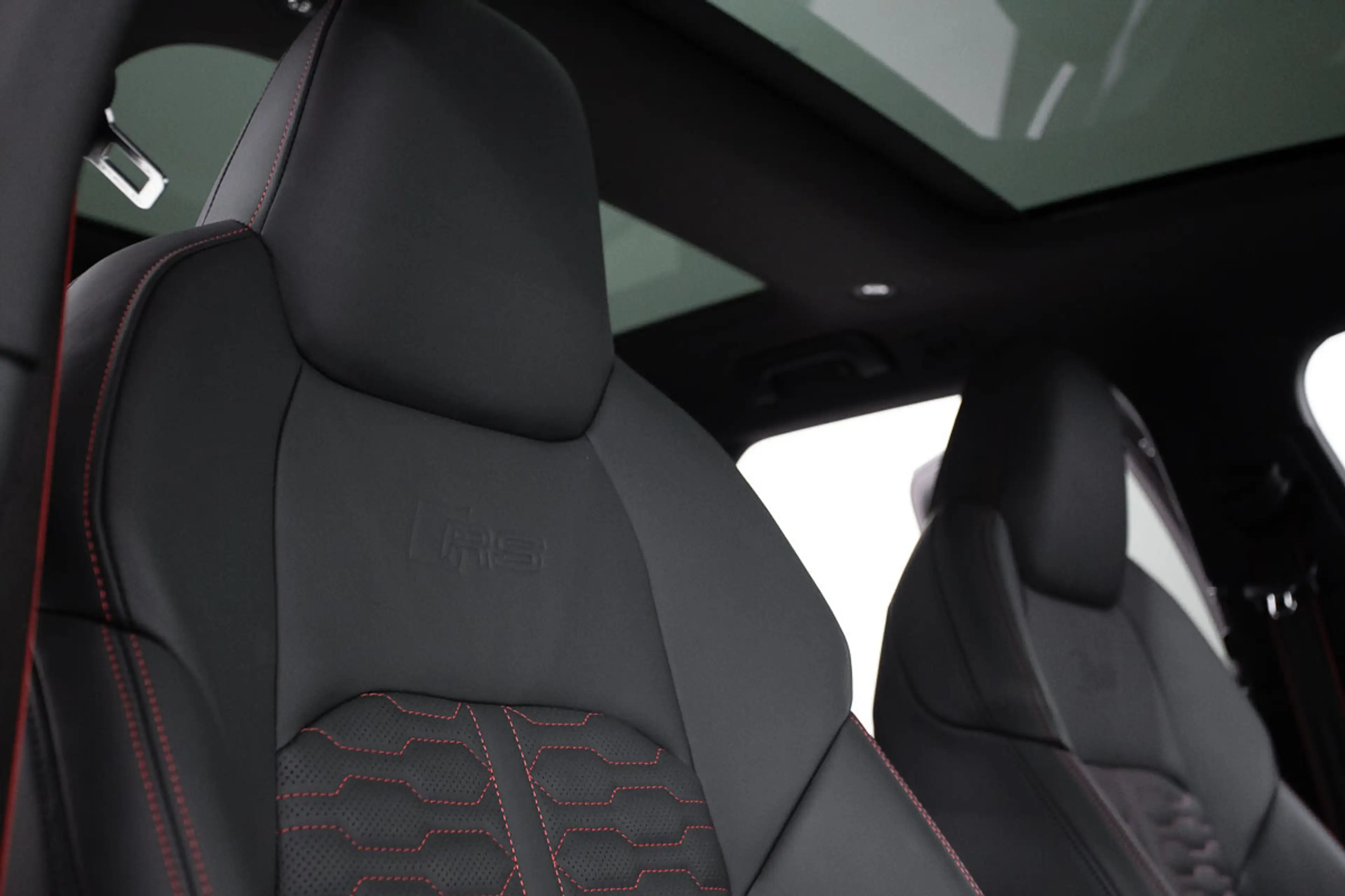 Audi RS6 Avant 4,0 TFSI quattro MHEV S-tronic | Keramik ... — photo 13