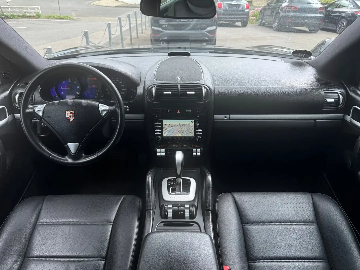 Porsche Cayenne Diesel Luftfederung BiXenon Glasdach AHK Zwart - 2