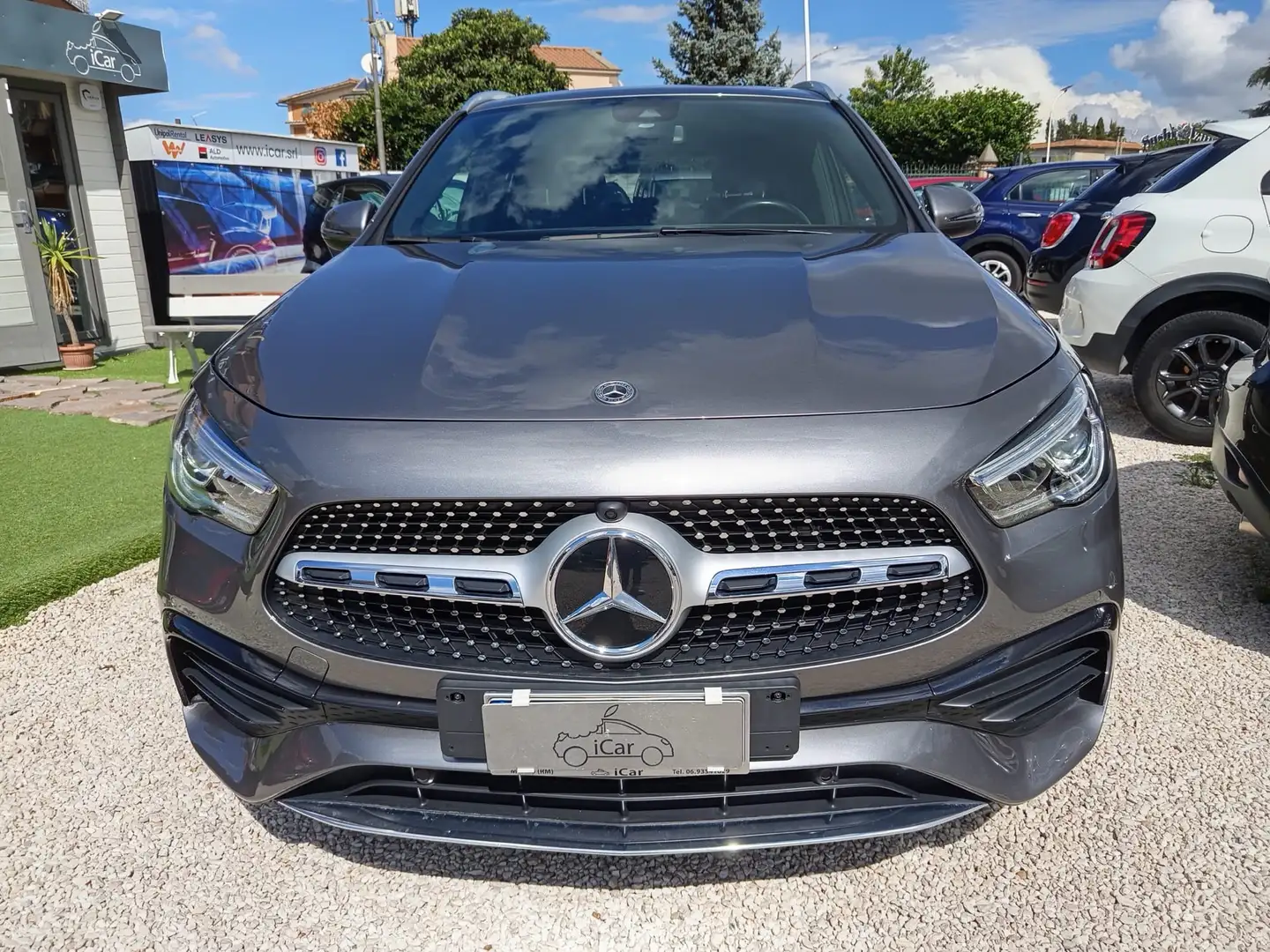 Mercedes-Benz GLA 200 d Premium auto AMG Grigio - 1