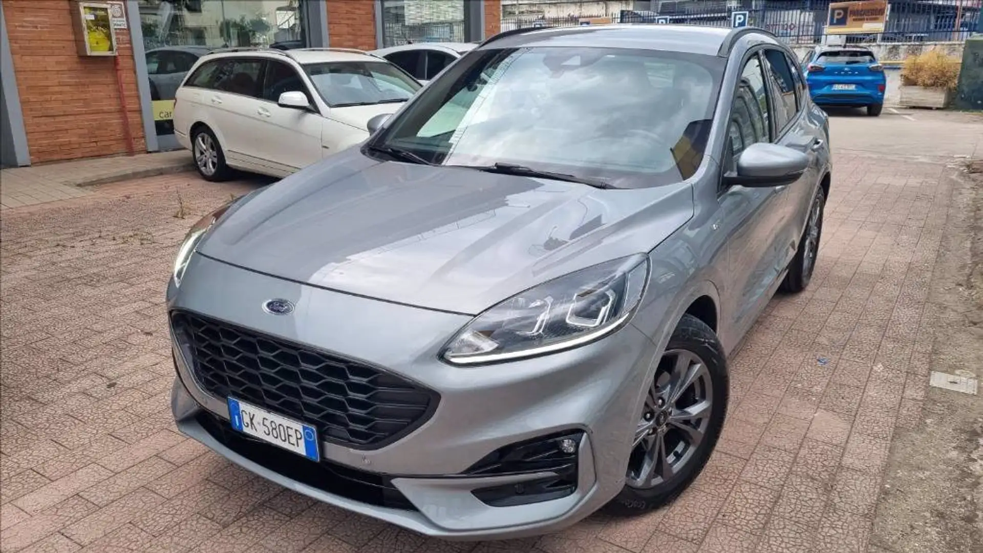 Ford Kuga 1.5 ecoblue st-line 2wd 120cv Gris - 1