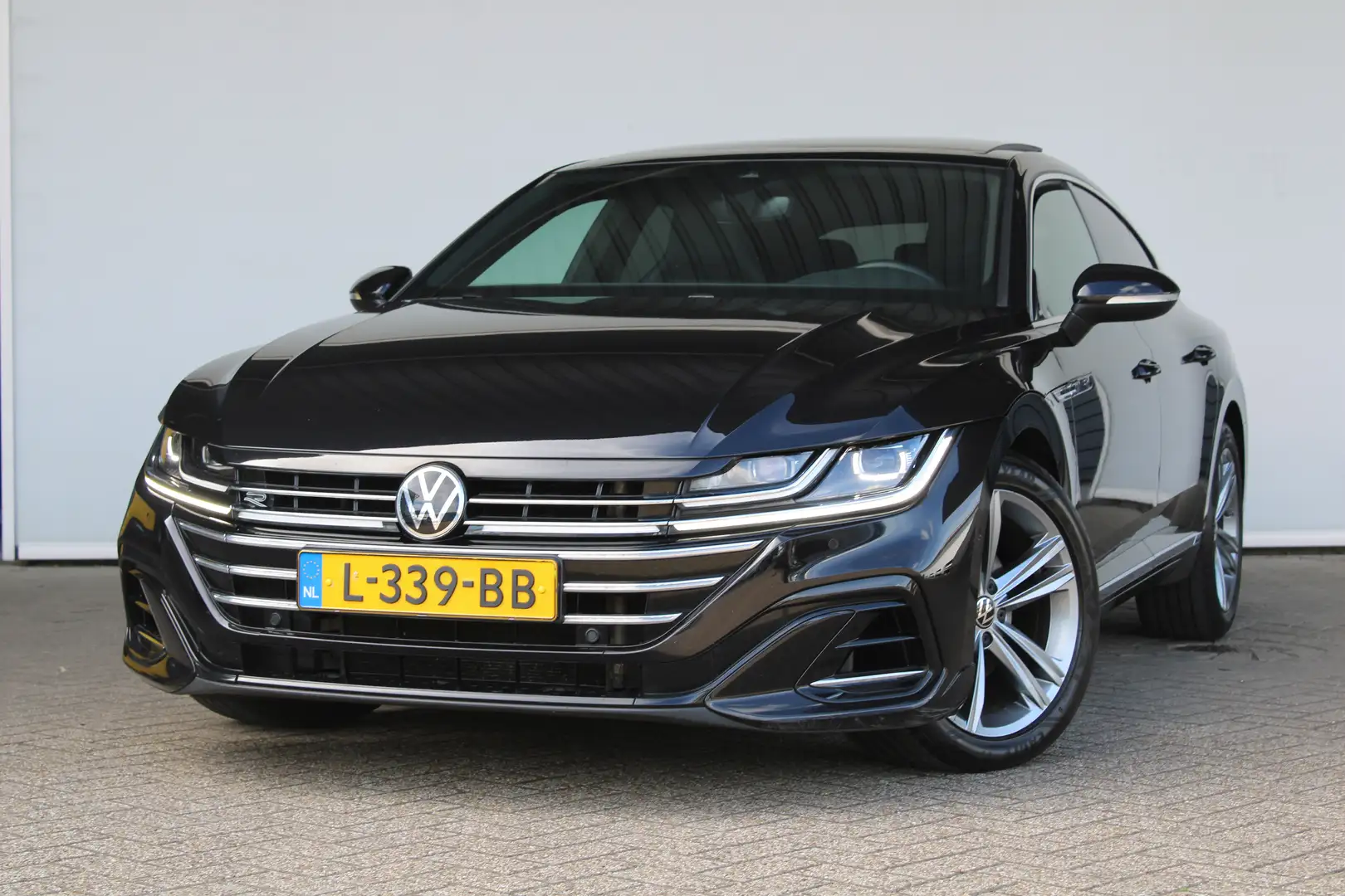 Volkswagen Arteon 2.0 TSI R-Line Business+ | Apple Carplay/Android A Negro - 1