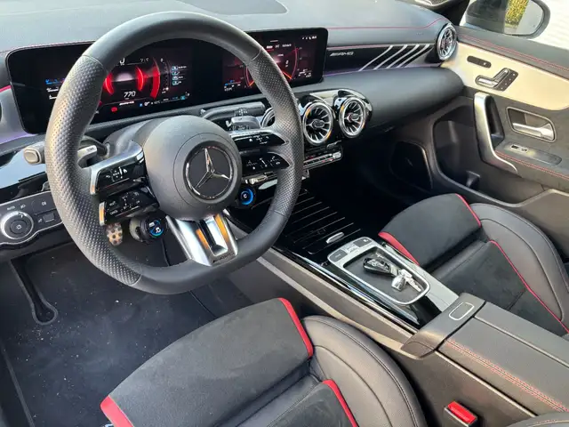 Mercedes-Benz CLA 35 AMG AMG CLA 35 4MATIC Coupé AMG KeyGo PTS Ansicht 7