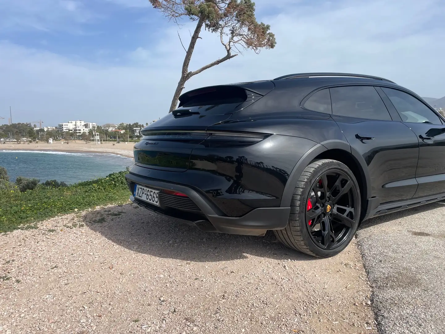 Porsche Taycan 4S Cross Turismo - 2