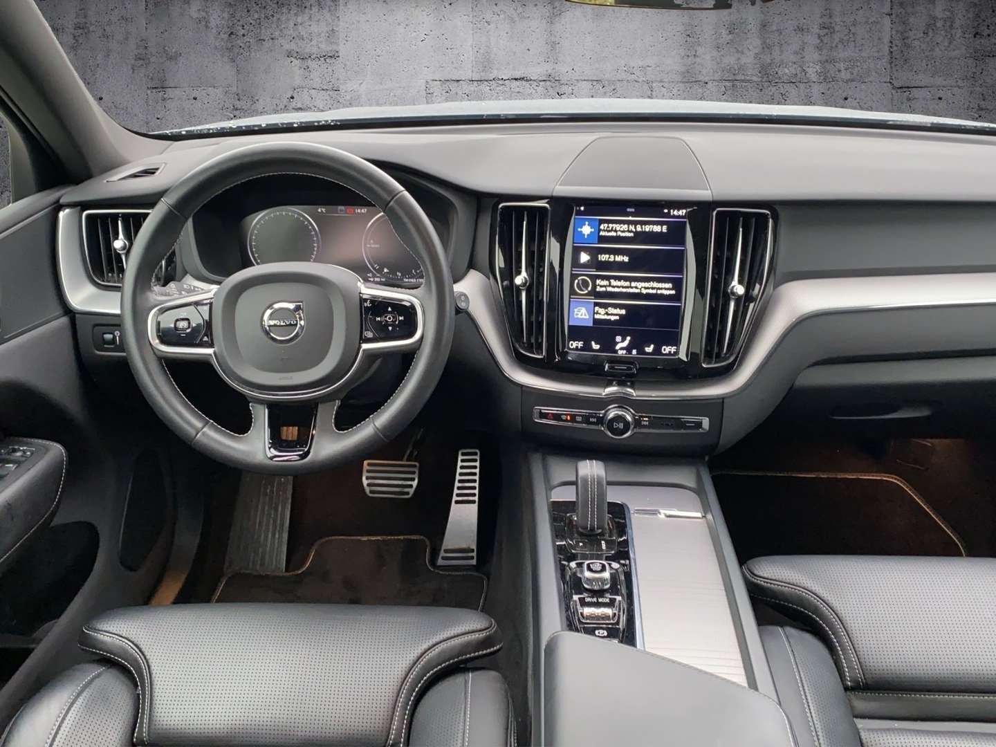 Volvo XC60 R-Design T8 AWD Plug-In Hybrid - 2020 - Joinsteer - #10