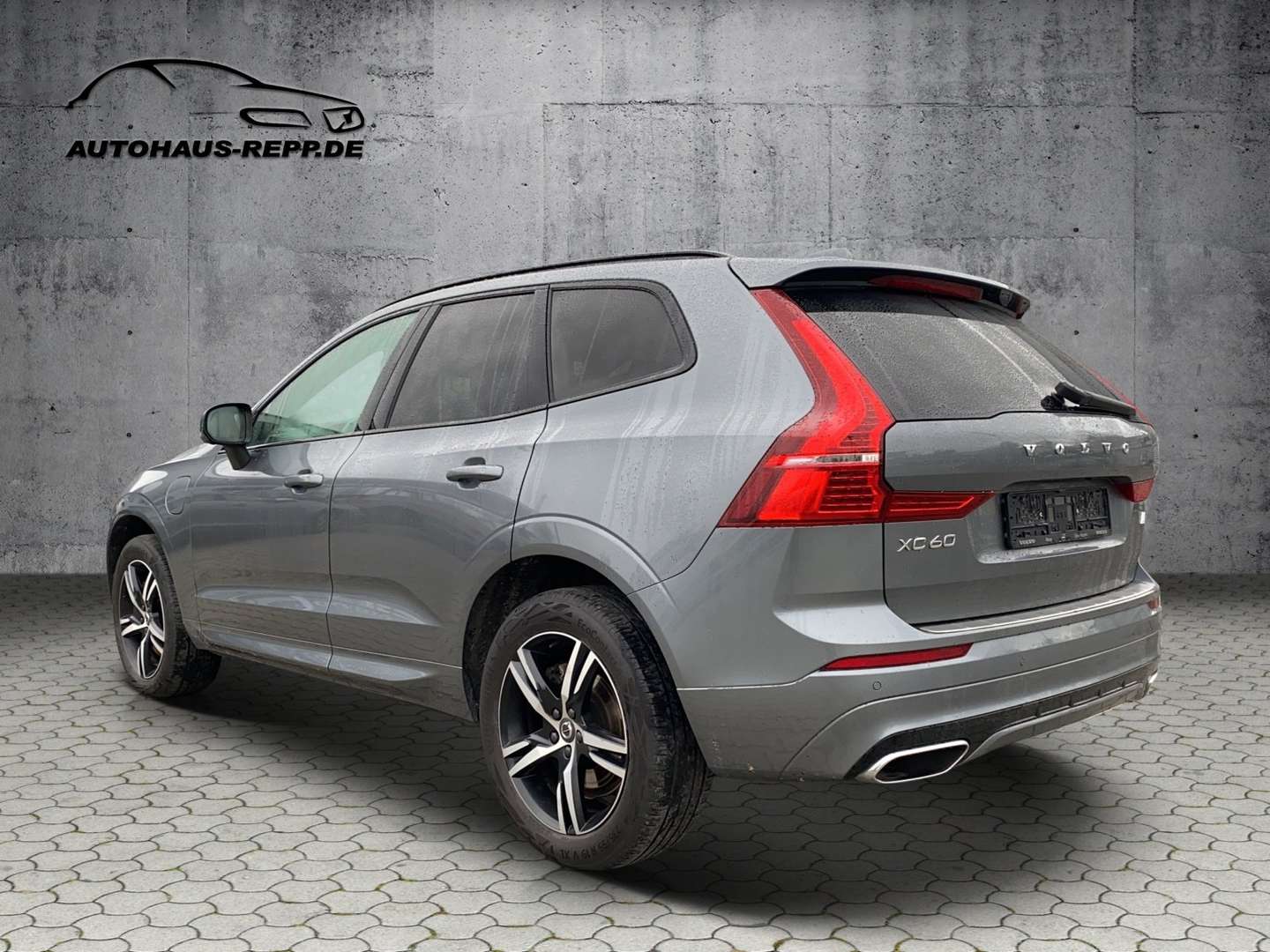 Volvo XC60 R-Design T8 AWD Plug-In Hybrid - 2020 - Joinsteer - #2