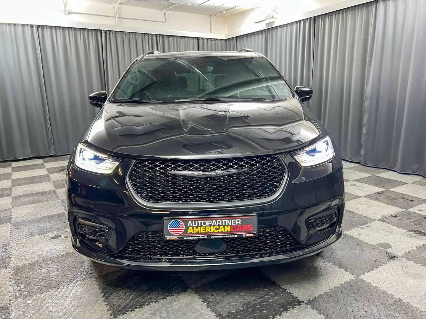 Chrysler Pacifica Touring L S-Package, 20 ", Schiebedach Negro - 2