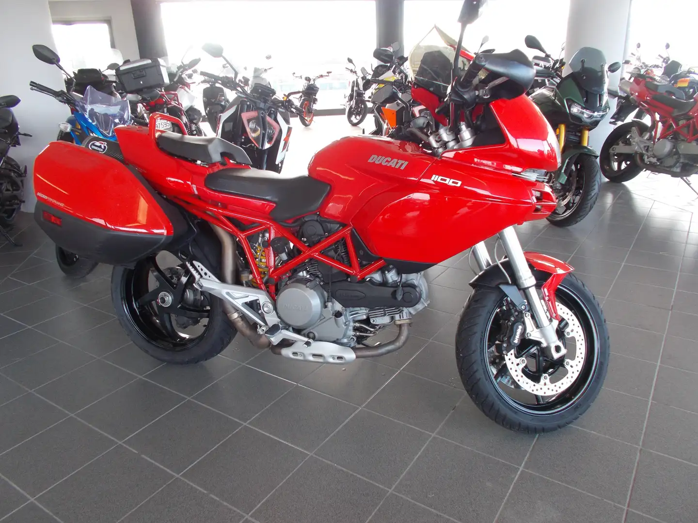 Ducati Multistrada 1100 Piros - 1