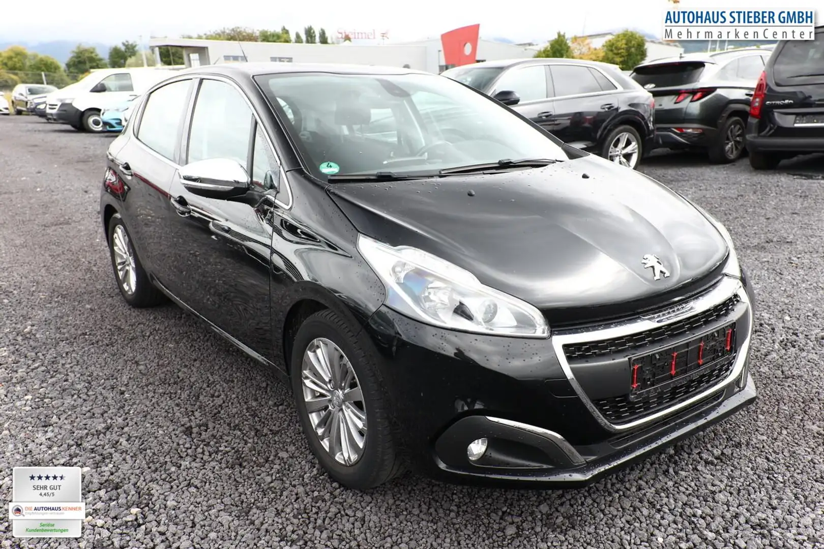 Peugeot 208 Allure 1.2 PureTech 110 Aut. Nav SHZ PDC 16Z 81... Schwarz - 2