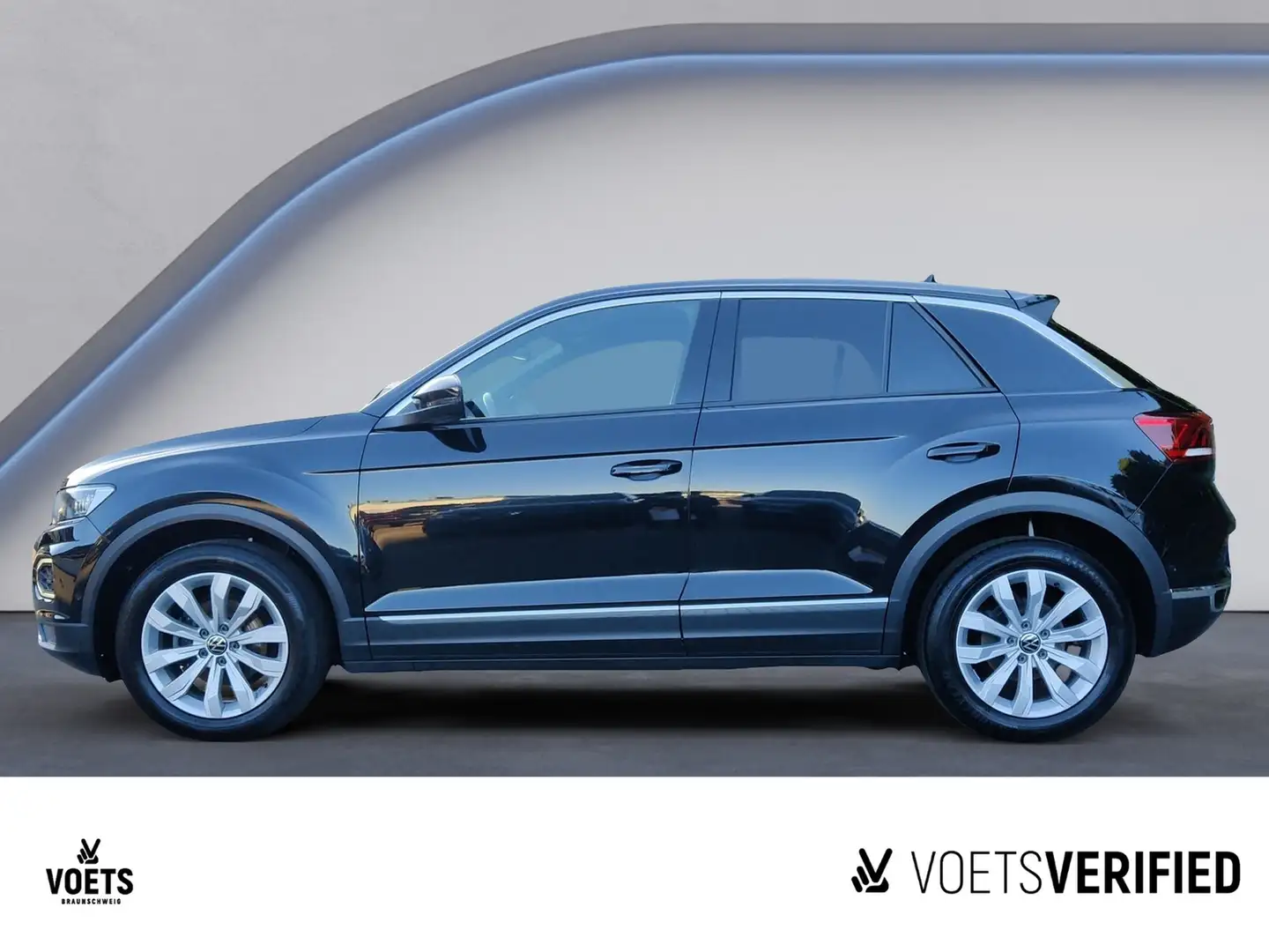 Volkswagen T-Roc Sport 1.5 TSI DSG AHK+LED+RearView Fekete - 2