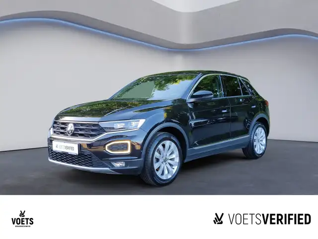 Volkswagen T-Roc Sport 1.5 TSI DSG AHK+LED+RearView