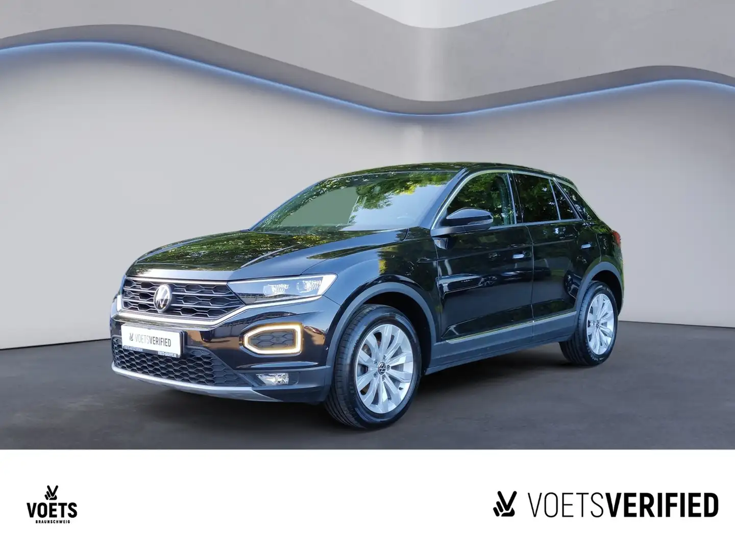 Volkswagen T-Roc Sport 1.5 TSI DSG AHK+LED+RearView Negro - 1