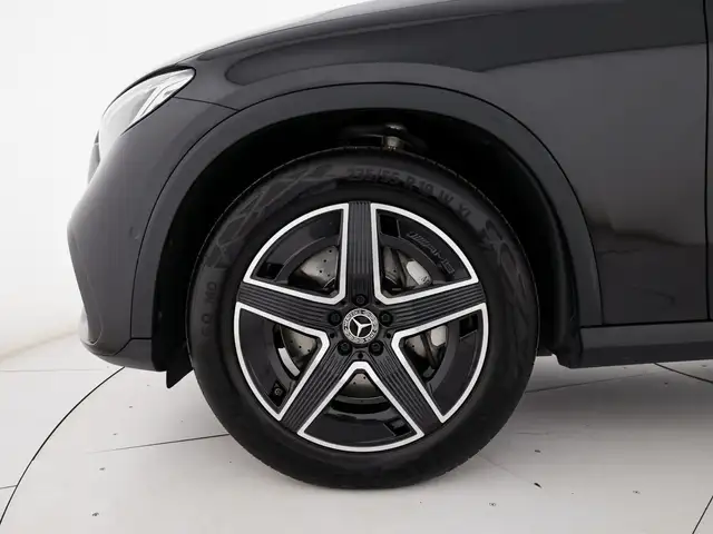 Mercedes-Benz GLC view 7