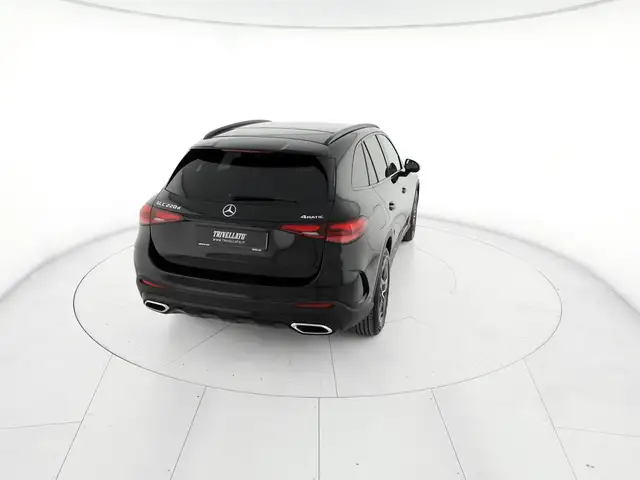 Mercedes-Benz GLC view 6