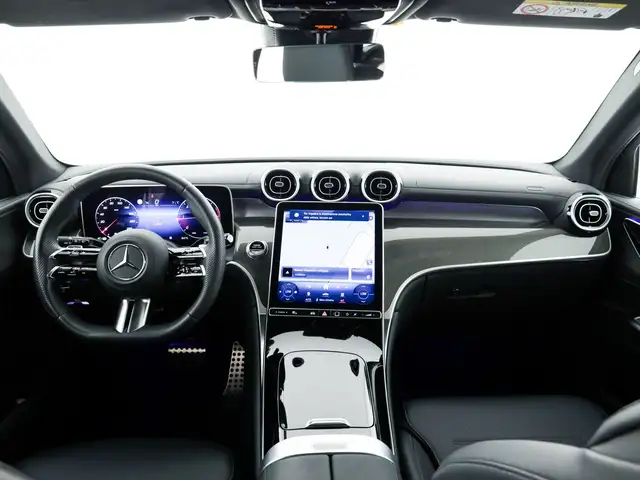 Mercedes-Benz GLC view 9