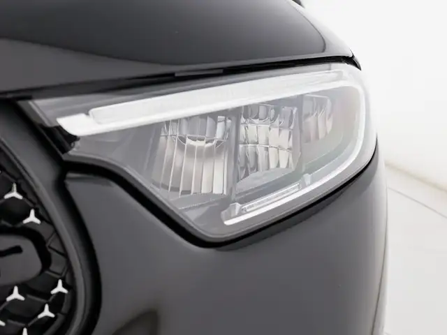 Mercedes-Benz GLC view 8