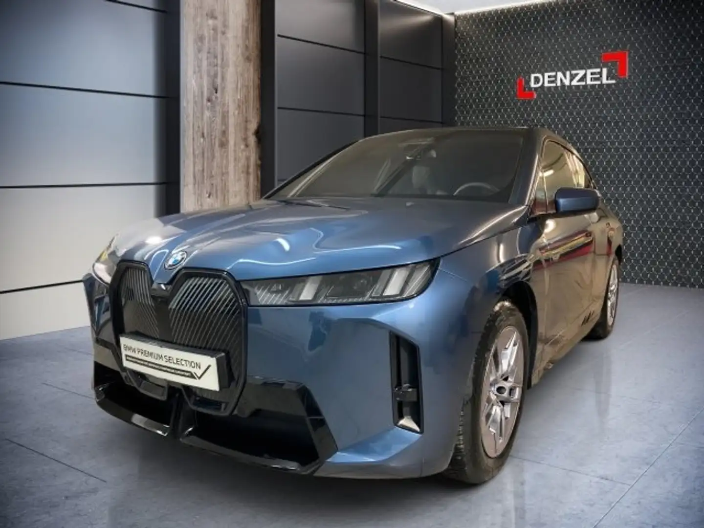 BMW iX xDrive45 Blau - 1