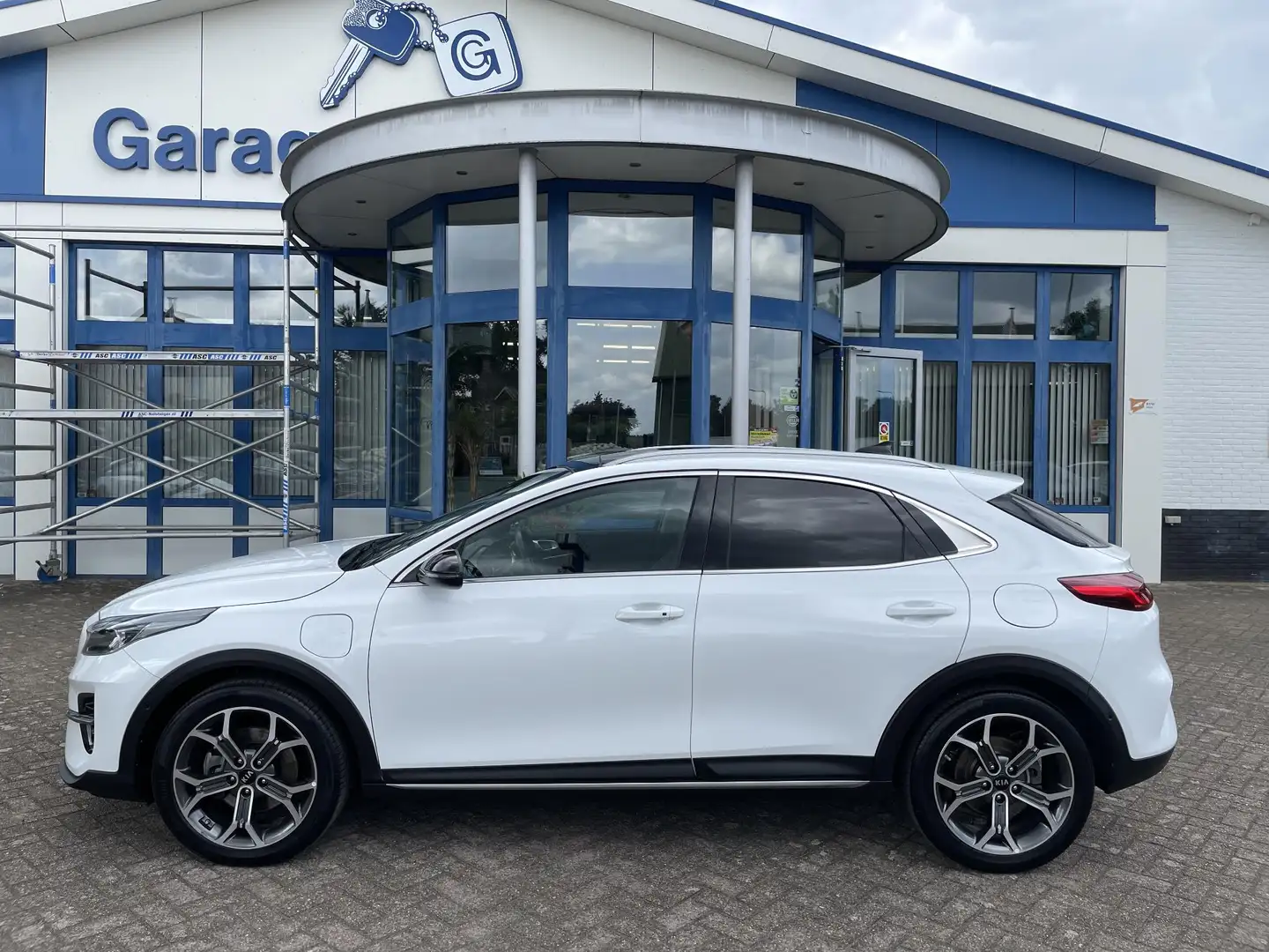 Kia XCeed 1.6 GDi PHEV ExecutiveLine | Trekhaak, Schuifdak, Wit - 2