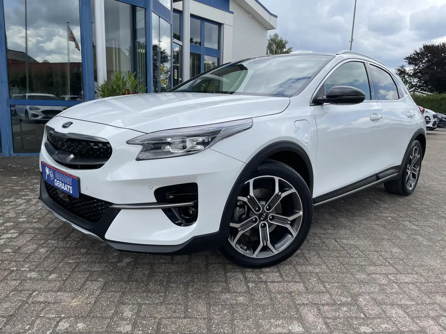Kia XCeed 1.6 GDi PHEV ExecutiveLine | Trekhaak, Schuifdak, Blanco - 1