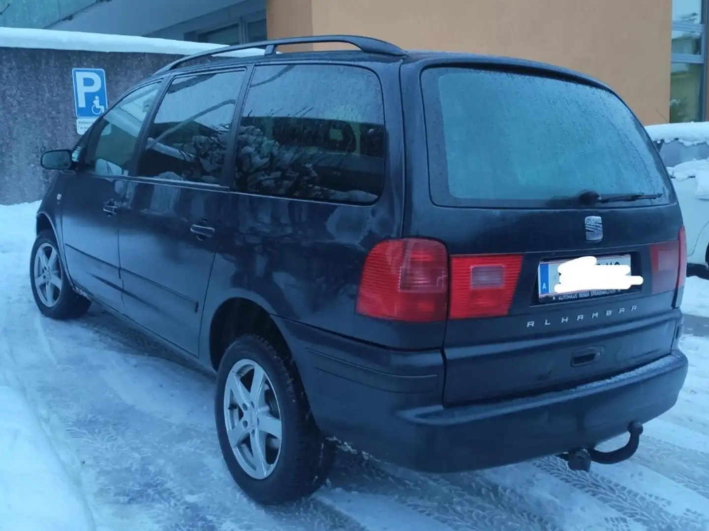 SEAT Alhambra Alhambra family 1,9 TDI PD family Blau - 2