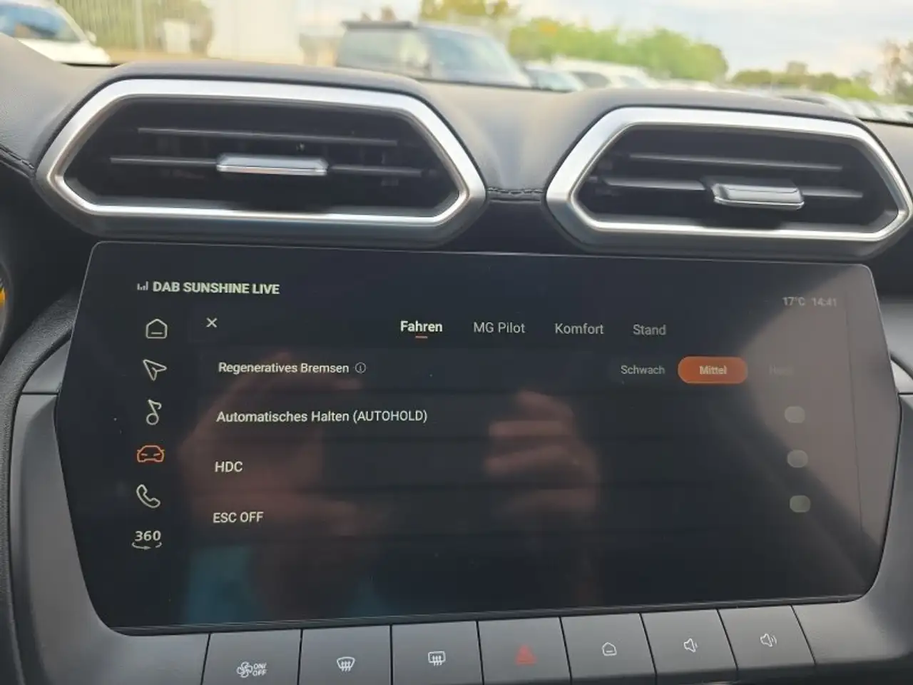 MG ZS Luxury 1,5 Hybrid+ 197PS Pano/18*Alu/LED/Navi/Lede, миниатюра 29