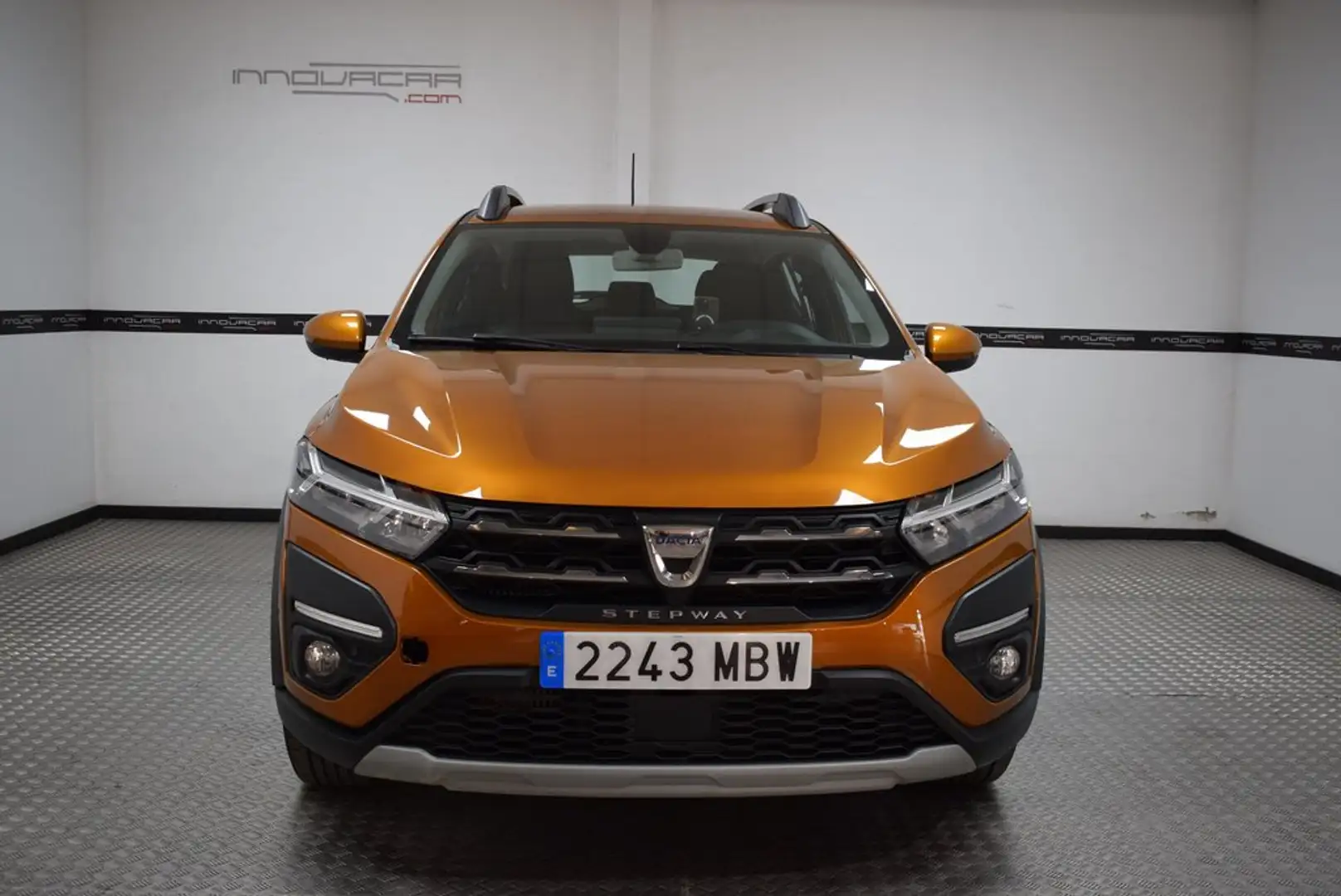 Dacia Sandero Stepway TCe Essential 67kW Oranje - 2