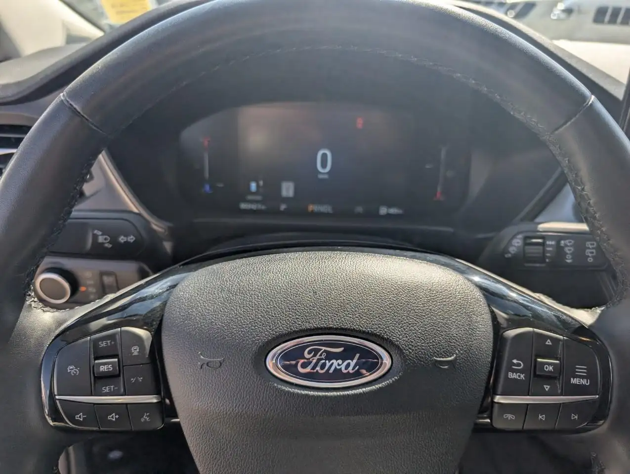 Ford Escape снимка Ford Escape