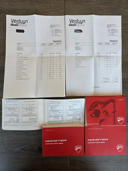 Ducati Monster 821 - foto 2